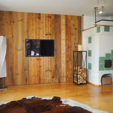Der Grimmige Berg Apartman *